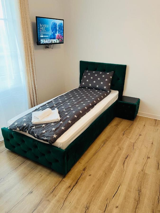 Pensiunea Queen Temesremete Kültér fotó